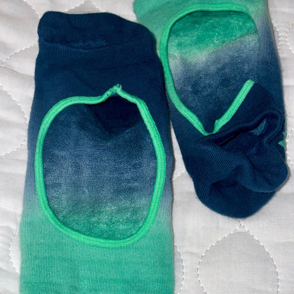 Gradient Blue and Green Women’s Grip Socks from Pointe Studio